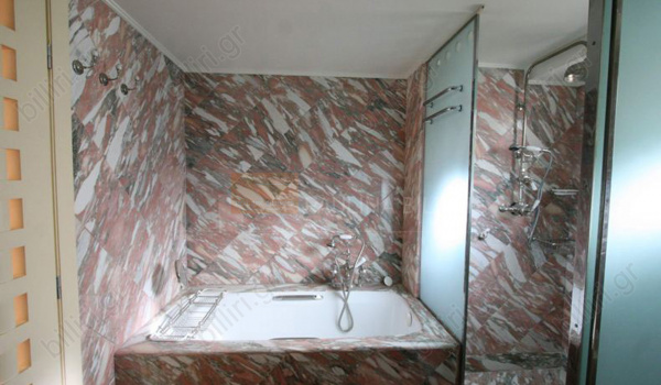 Mπάνιο - Bathroom